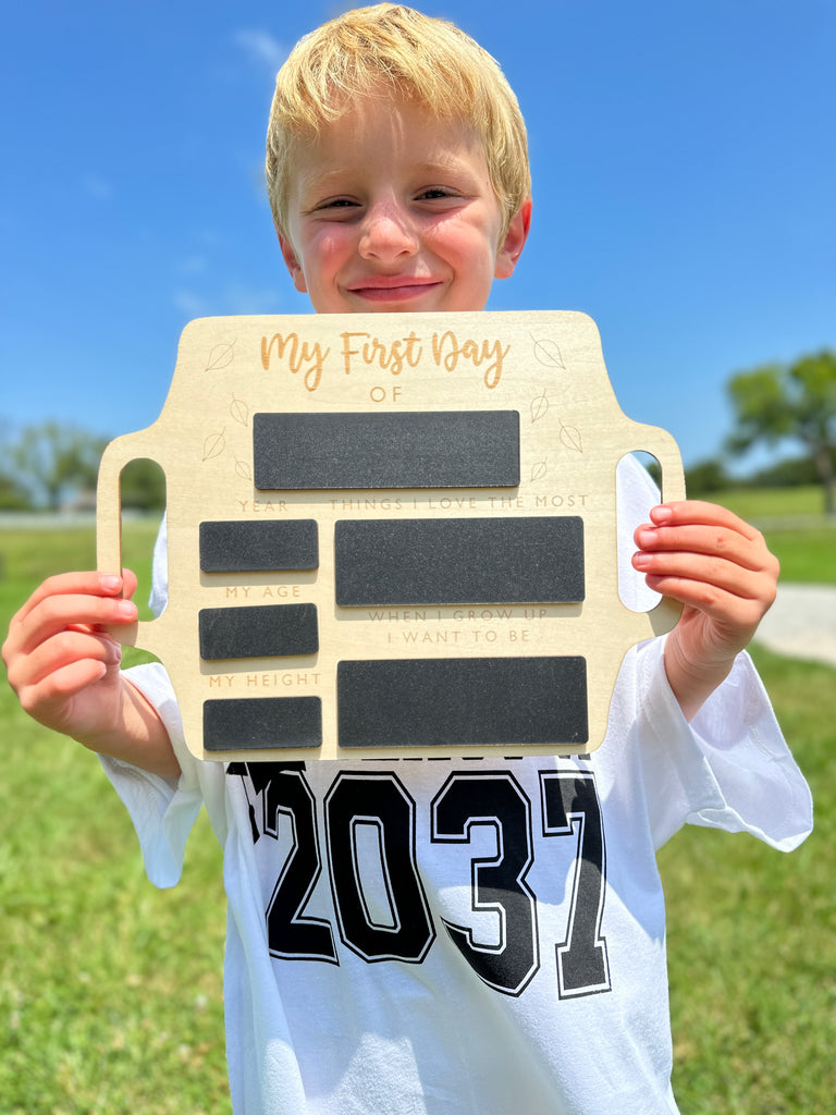 School Picture Name Board- 1st Day of School Picture Chalkboard