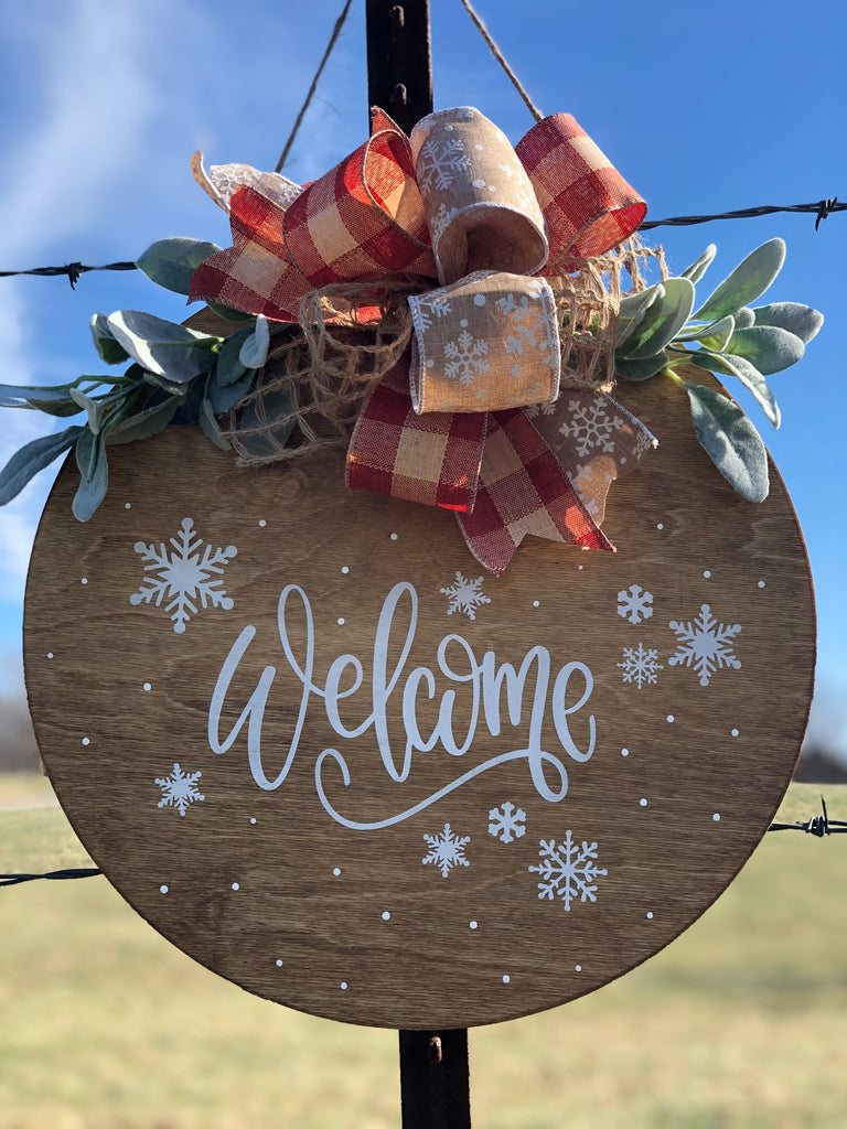 Welcome Winter Christmas Door Hanger Round